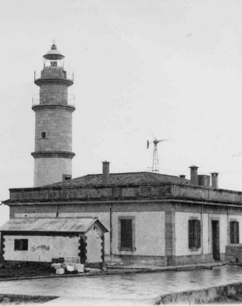 faro-lighthouse-las-salinas-0007.jpg