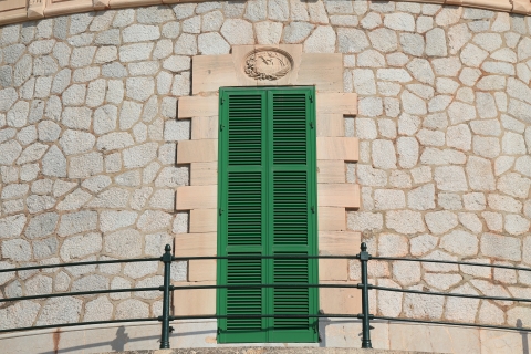 eur_8295.jpg