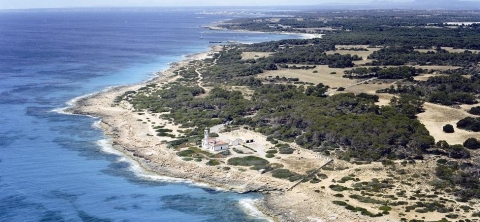 faro-de-cap-salines.jpg