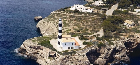 faro-de-portocolom-punta-de-ses-crestes.jpg