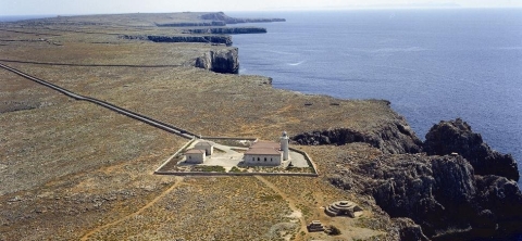 faro-de-punta-nati.jpg