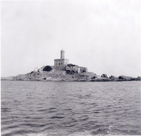 faro-lighthouse-botafoc-0002.jpg