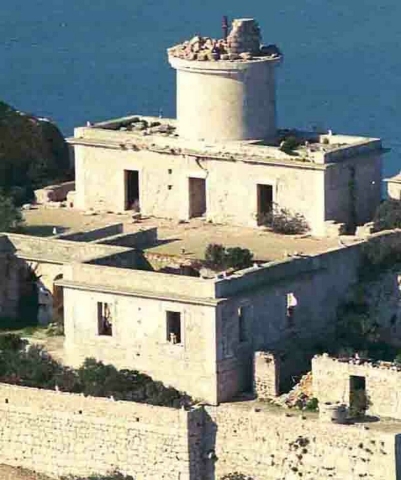 faro-lighthouse-na-popia-0001.jpg