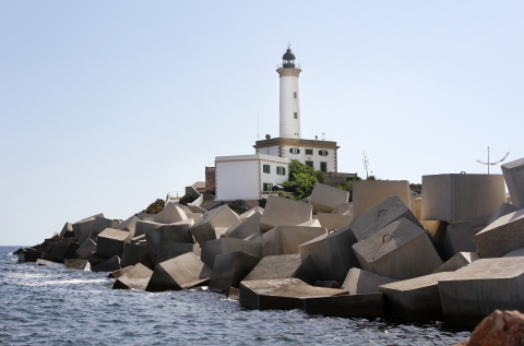 Faro Botafoc.JPG